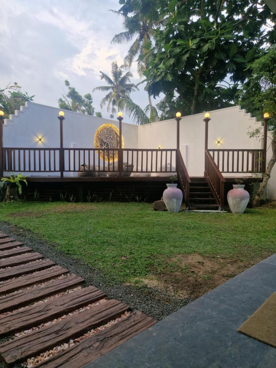 Thithi'S Palace ミリッサ エクステリア 写真