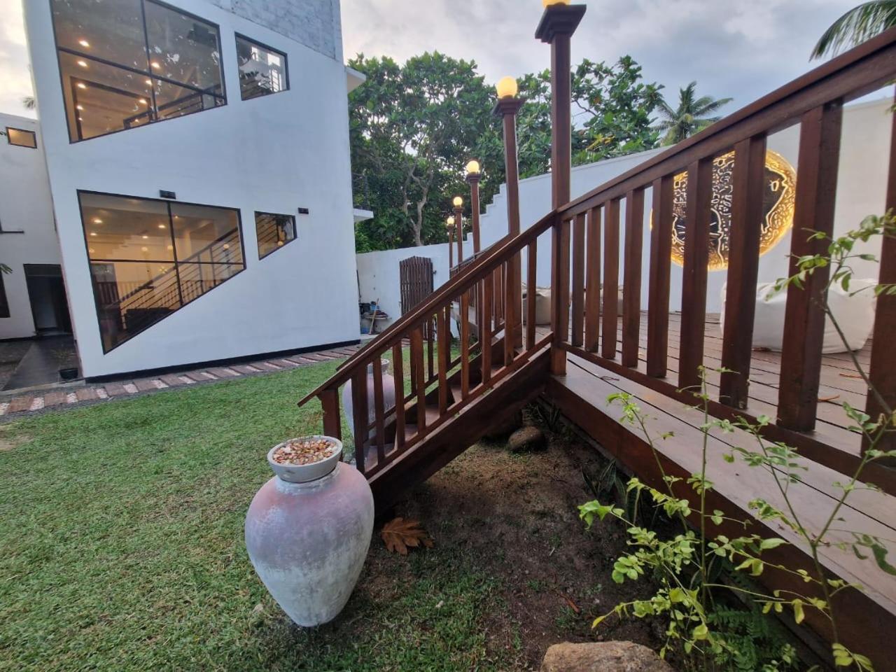 Thithi'S Palace ミリッサ エクステリア 写真